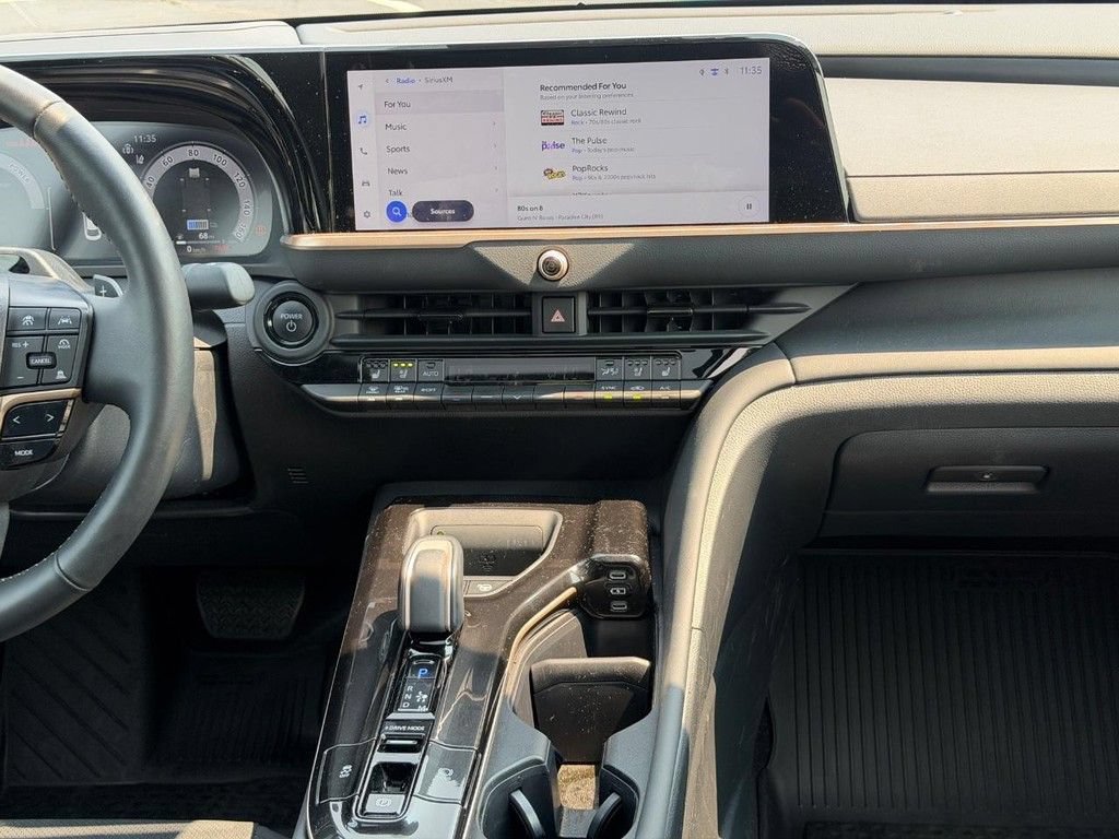 Certified 2025 Toyota Crown Platinum AWD/4WD image 15