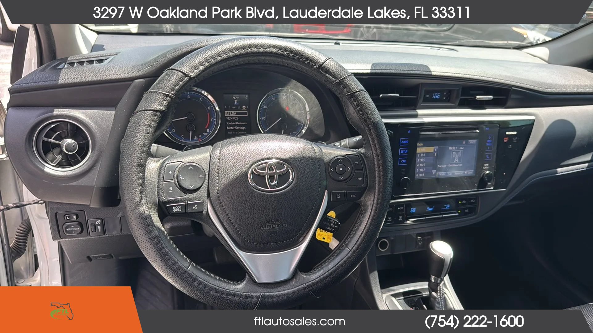 Used 2017 Toyota Corolla SE FWD image 34