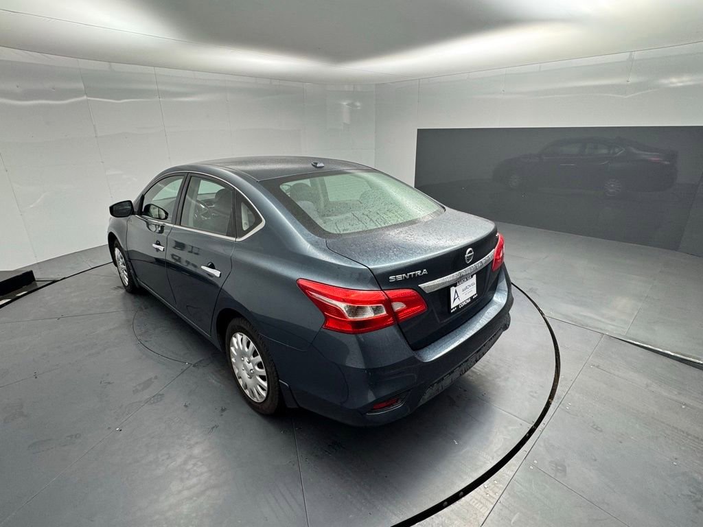 Used 2016 Nissan Sentra SV image 3
