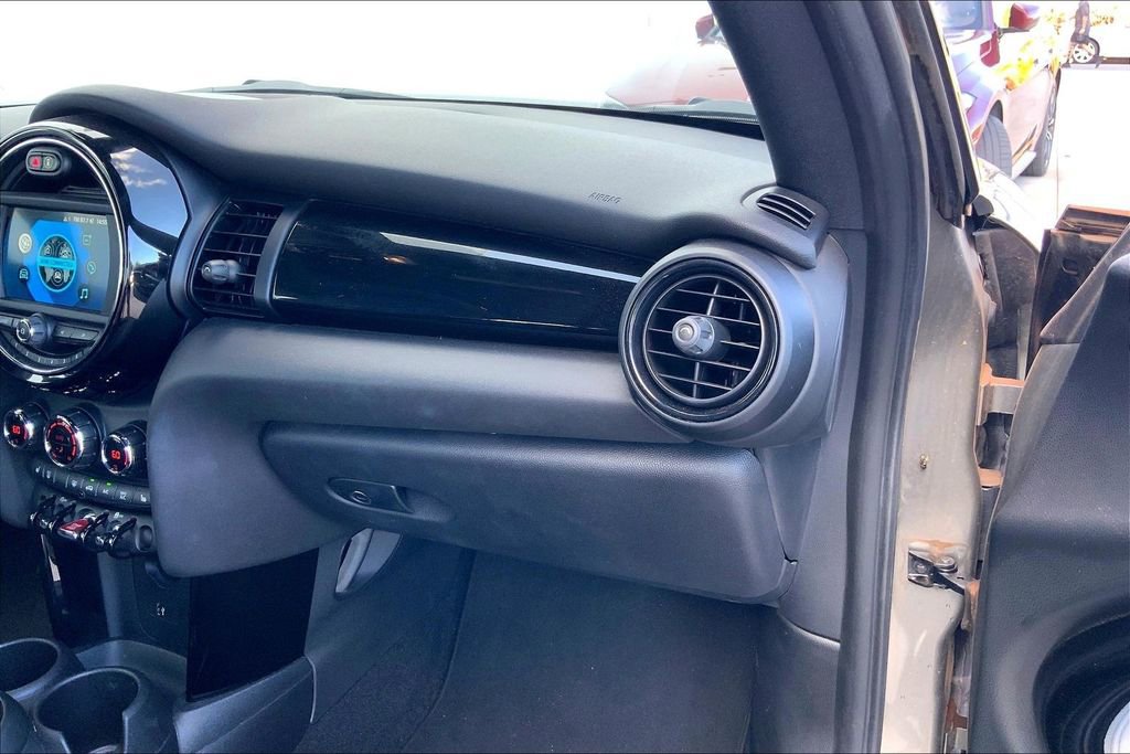 Used 2021 MINI Cooper Convertible image 15