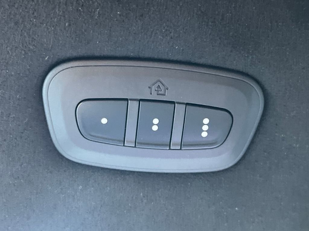 New 2025 Jeep Wagoneer S Launch Edition image 32