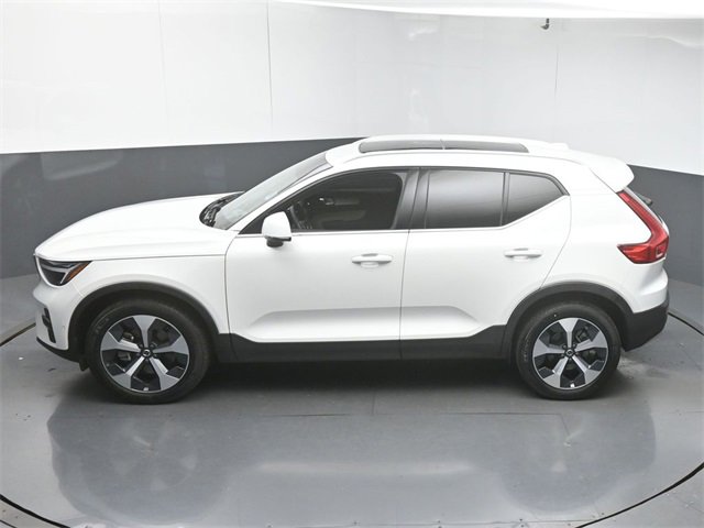 Used 2023 Volvo XC40 B5 Plus w/ Driver Assist Package image 45