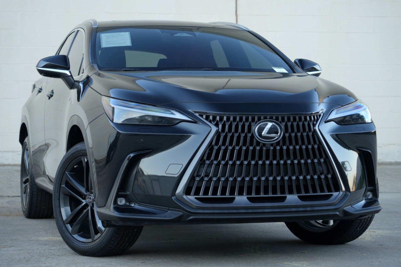 Used 2022 Lexus NX 450h+ AWD w/ Vision Package image 4