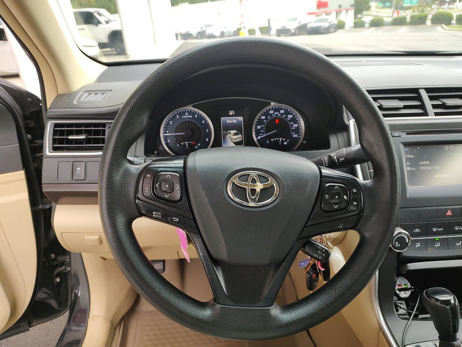 Used 2017 Toyota Camry LE FWD image 10