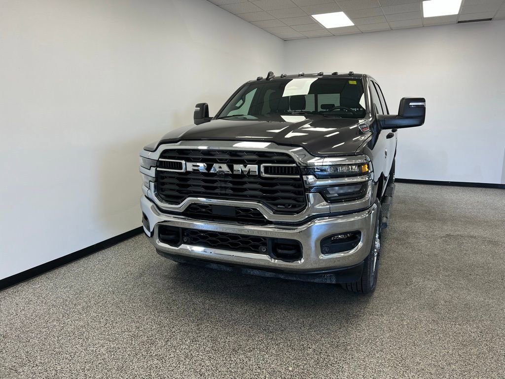 New 2025 RAM 2500 Tradesman AWD/4WD image 3