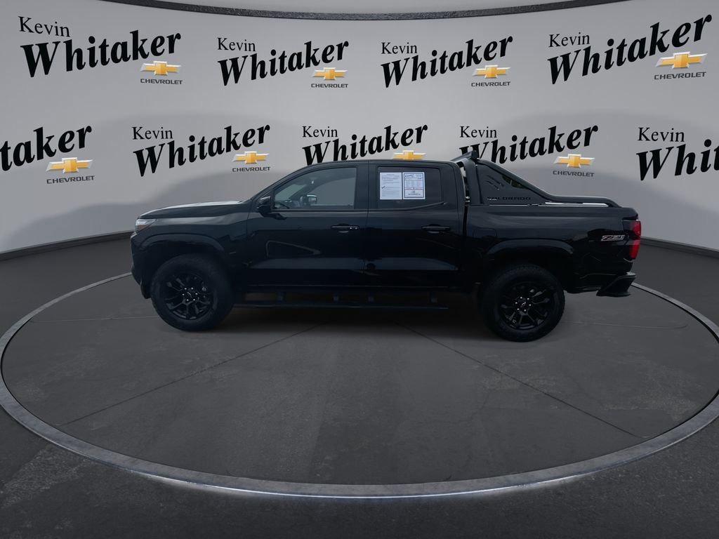 Certified 2025 Chevrolet Colorado Z71 w/ Midnight Edition AWD/4WD image 5