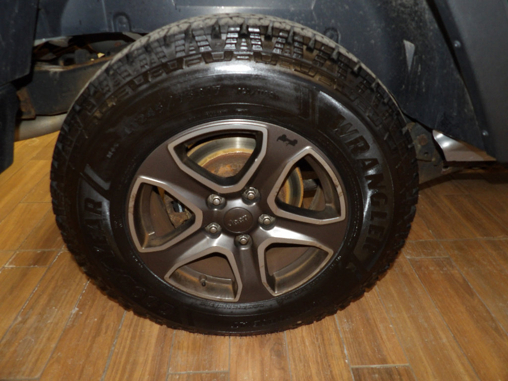 Used 2017 Jeep Wrangler Unlimited Sport w/ Quick Order Package 24S image 5