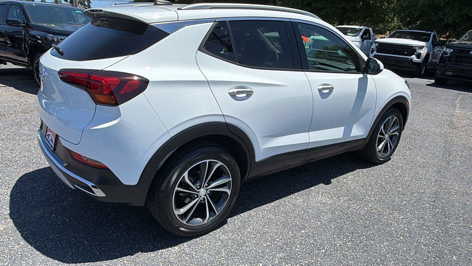 Used 2022 Buick Encore GX Essence FWD image 5
