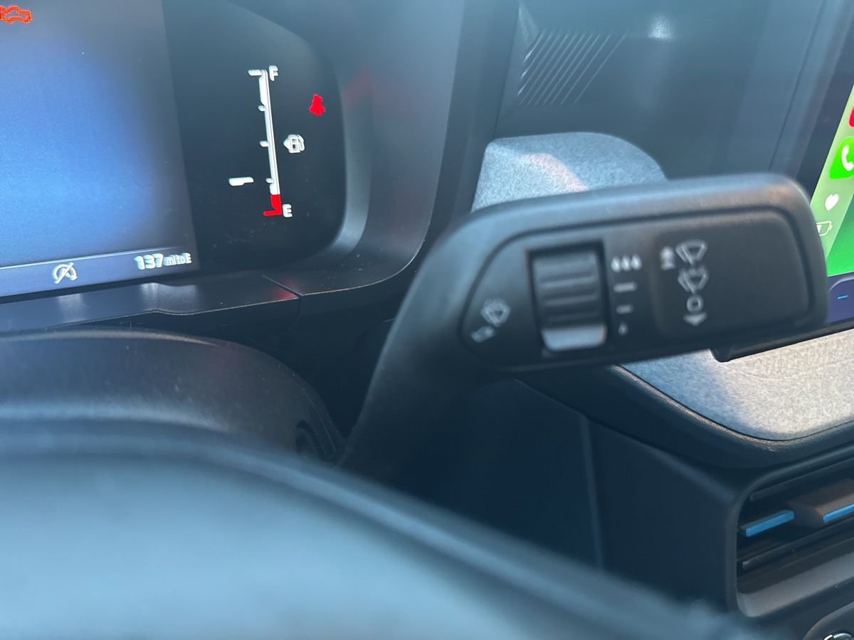 Used 2025 Ford Maverick XLT w/ XLT Luxury Package image 30