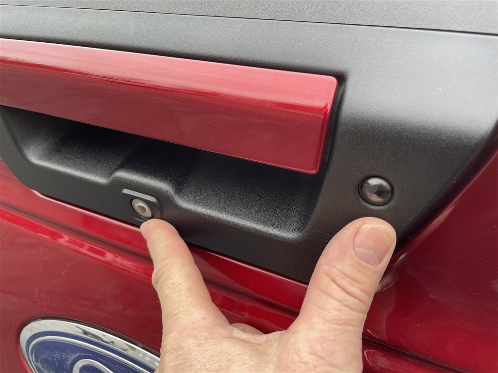 Used 2016 Ford F150 XLT w/ Equipment Group 302A Luxury AWD/4WD image 9