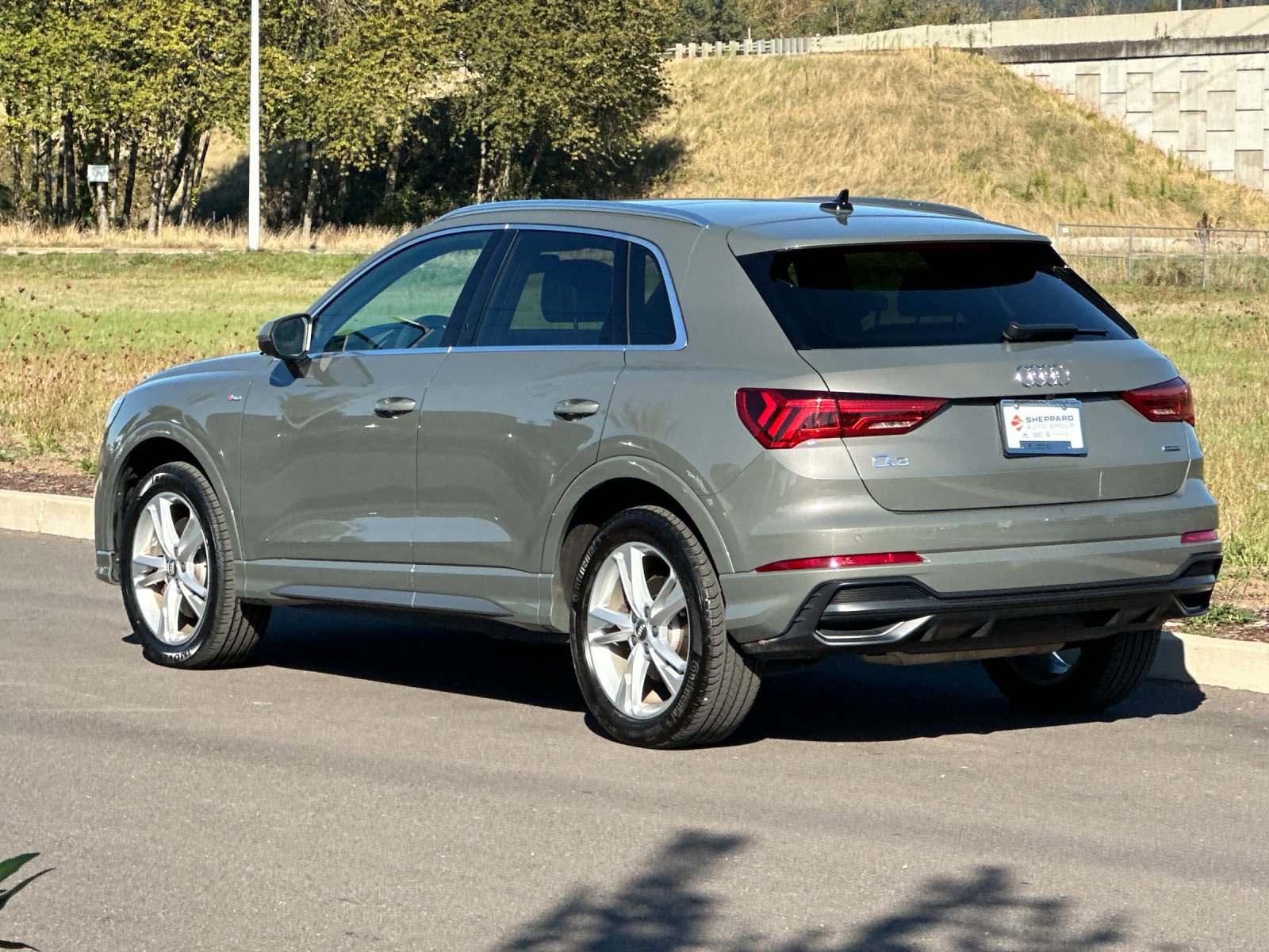 Used 2019 Audi Q3 2.0T Premium Plus AWD/4WD image 5