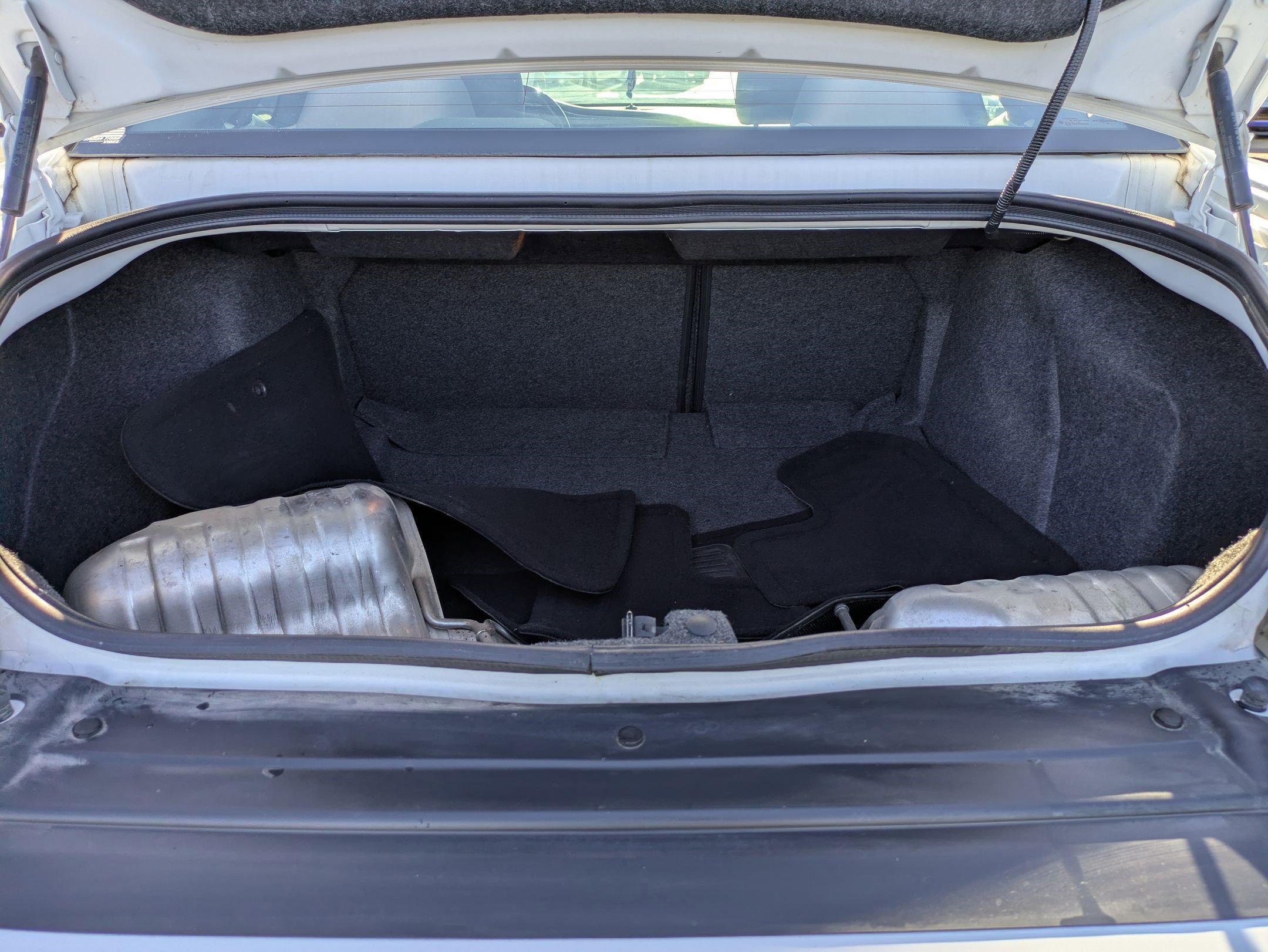 Used 2019 Dodge Challenger SXT image 27