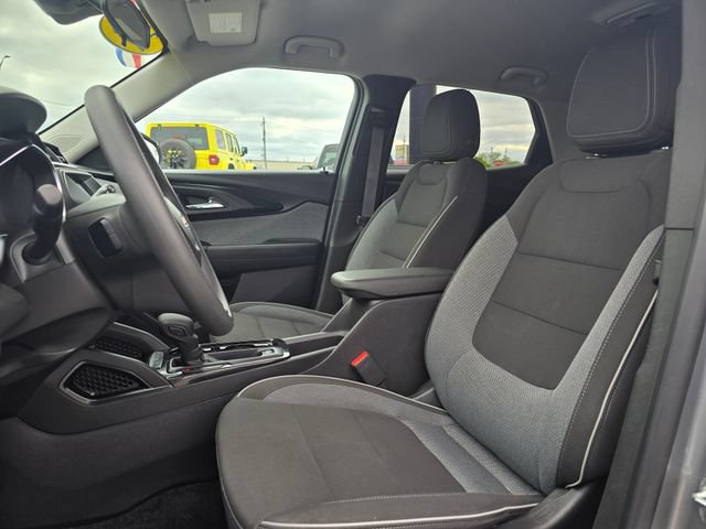 Used 2023 Chevrolet TrailBlazer LT FWD image 10