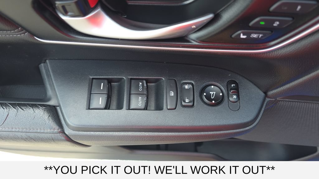 Used 2020 Honda CR-V Touring image 12