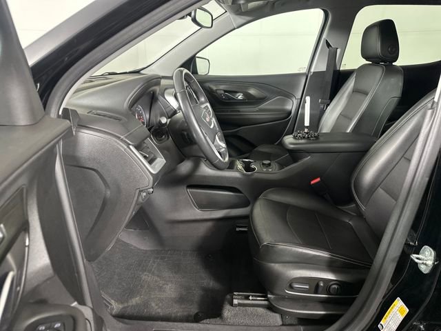 Used 2022 GMC Terrain SLT w/ Elevation Edition image 11