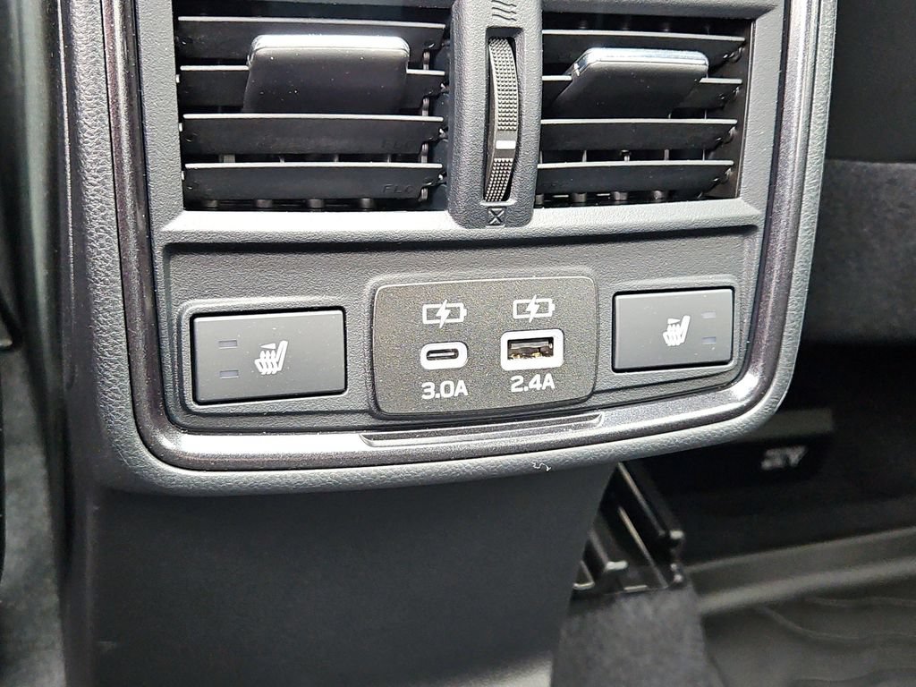 Used 2025 Subaru Forester Touring AWD/4WD image 24