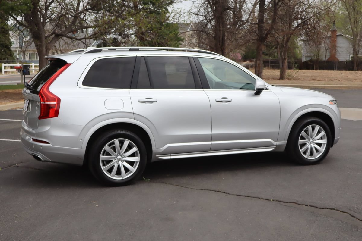 Used 2018 Volvo XC90 T6 Momentum w/ Convenience Package AWD/4WD image 4