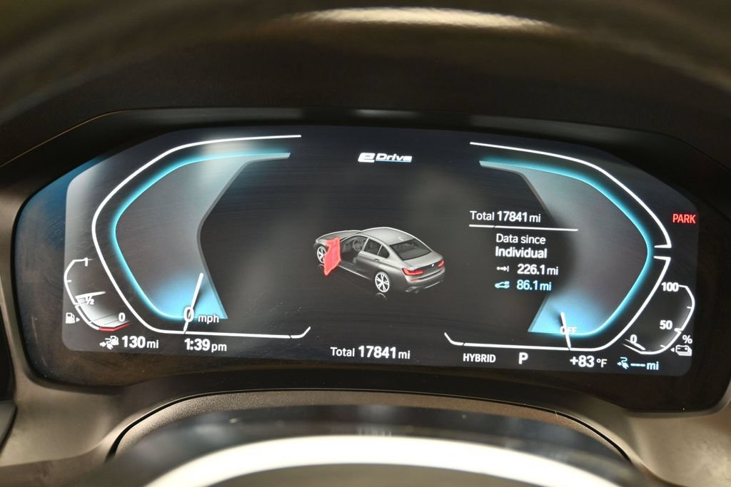 Used 2022 BMW 330e w/ M Sport Package RWD image 19
