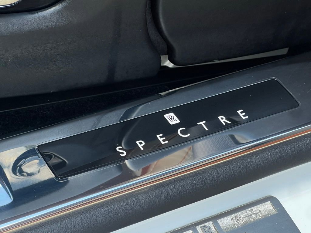 Used 2024 Rolls-Royce Spectre w/ Spectre Launch Package AWD/4WD image 10