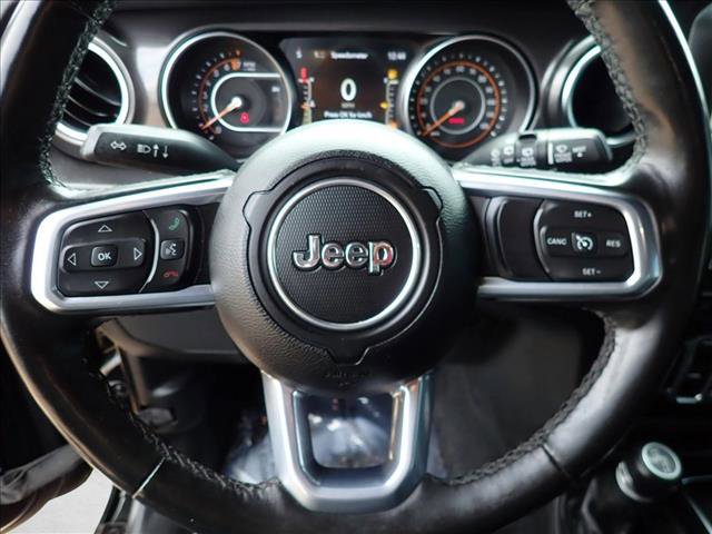 Used 2022 Jeep Wrangler Unlimited Sahara AWD/4WD image 12