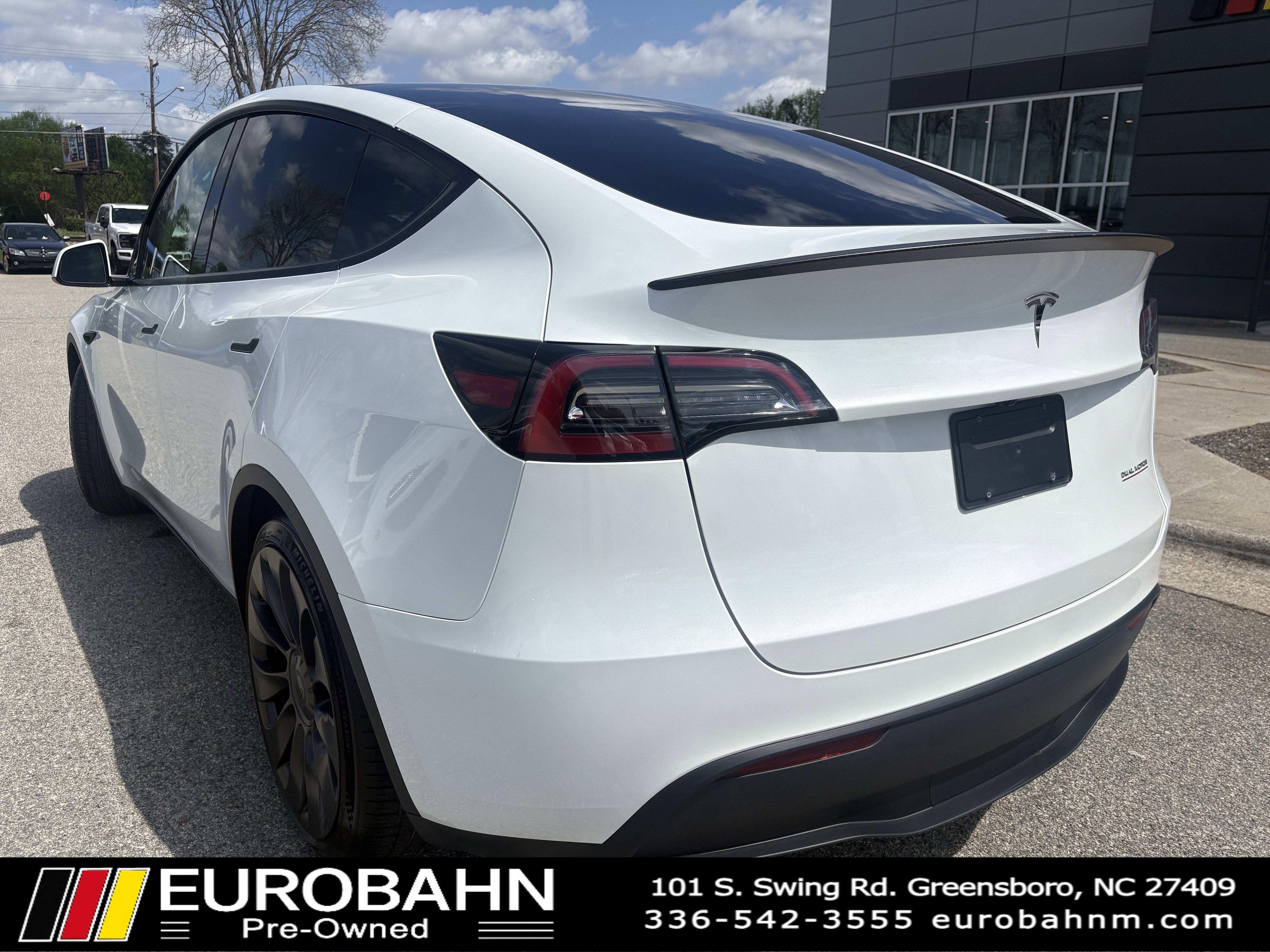 Used 2024 Tesla Model Y Performance image 3