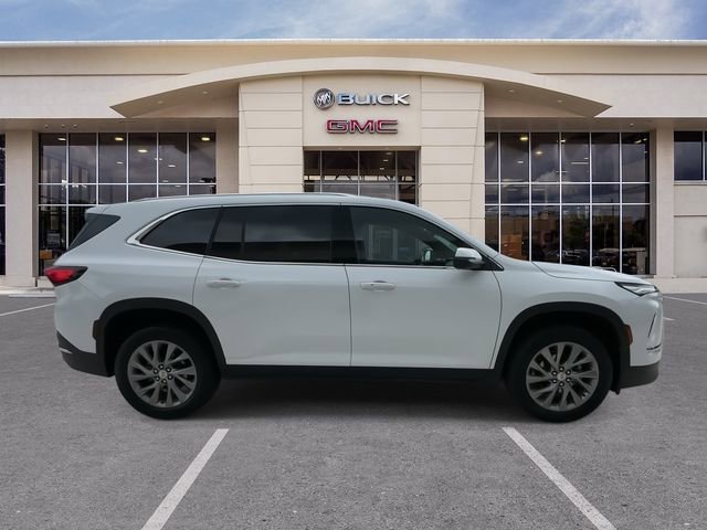 Used 2025 Buick Enclave Preferred FWD image 16
