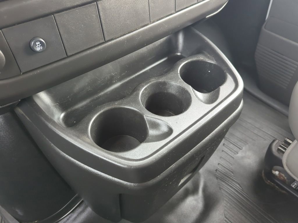 Used 2014 Chevrolet Express 3500 Extended image 34