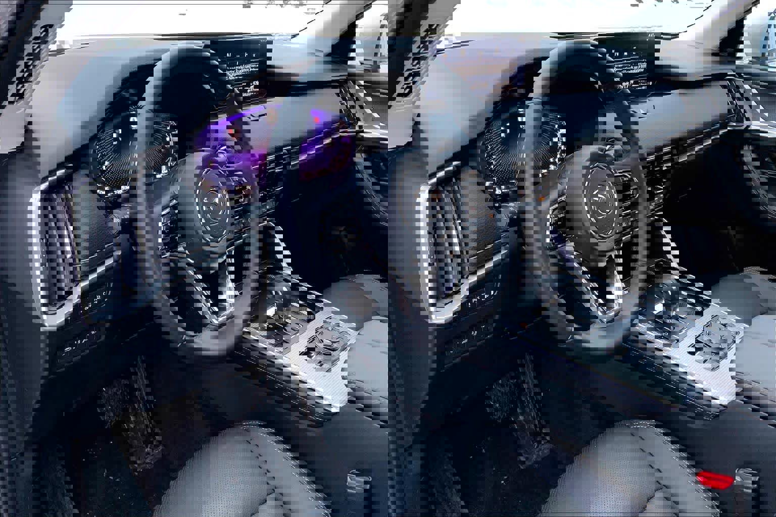 Used 2024 MAZDA CX-90 Plug-In Hybrid w/ Premium Pkg image 17