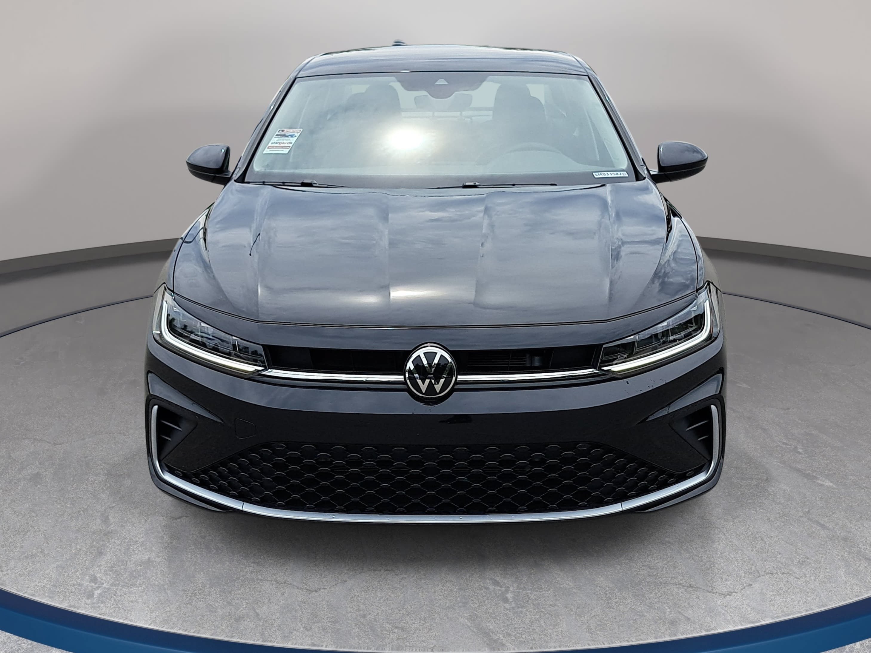 Certified 2025 Volkswagen Jetta SE FWD image 2