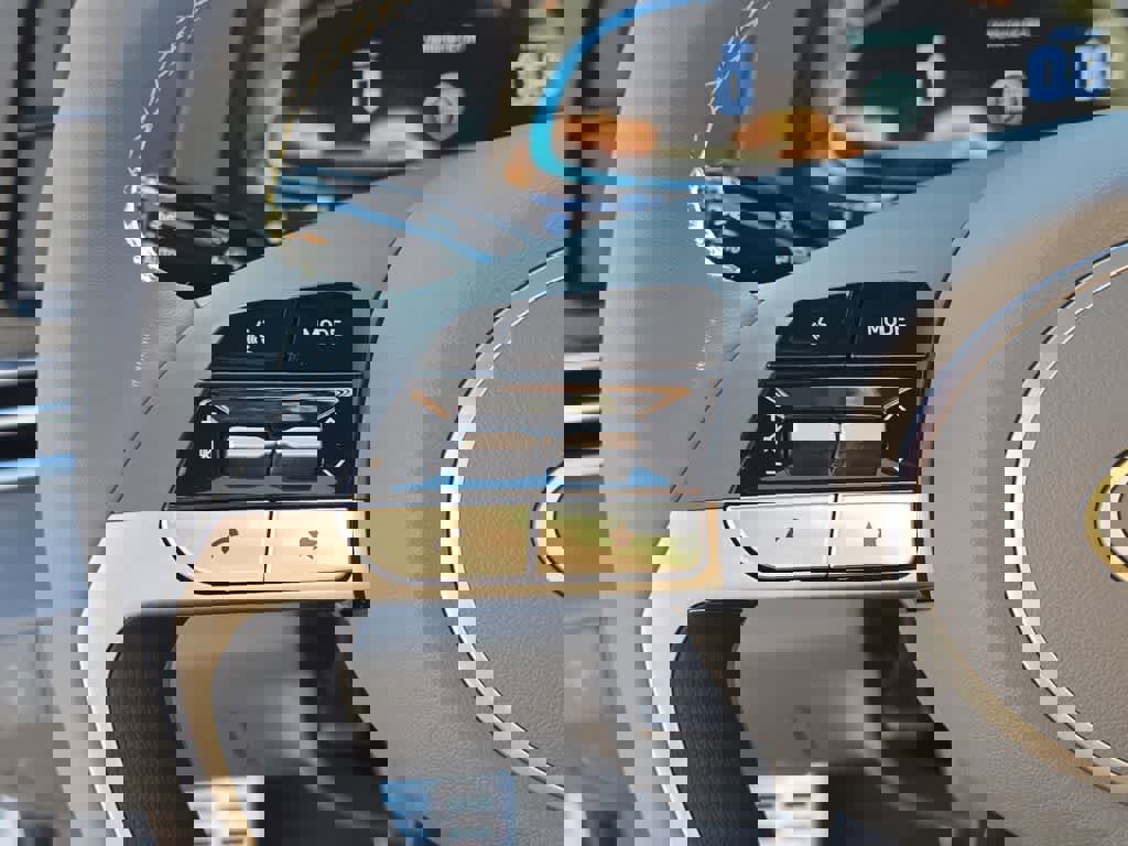 New 2026 Hyundai Elantra Sport image 24