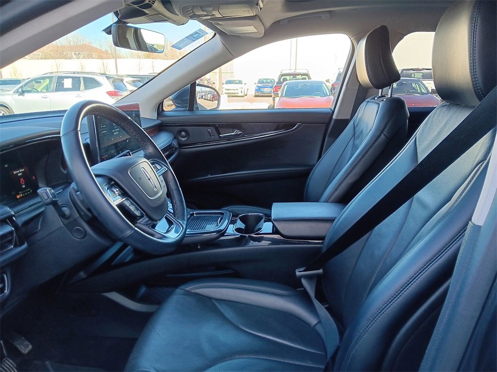 Used 2023 Lincoln Nautilus Reserve w/ Equipment Group 201A image 15