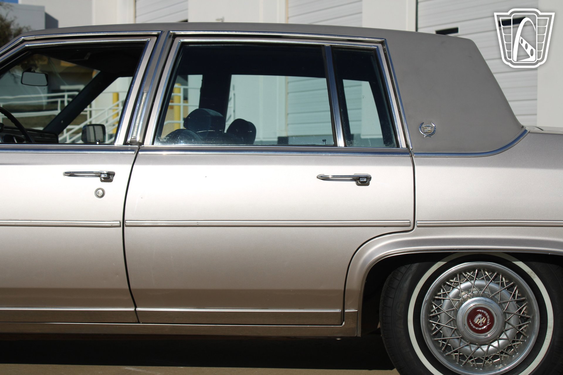 Used 1987 Cadillac Brougham image 35