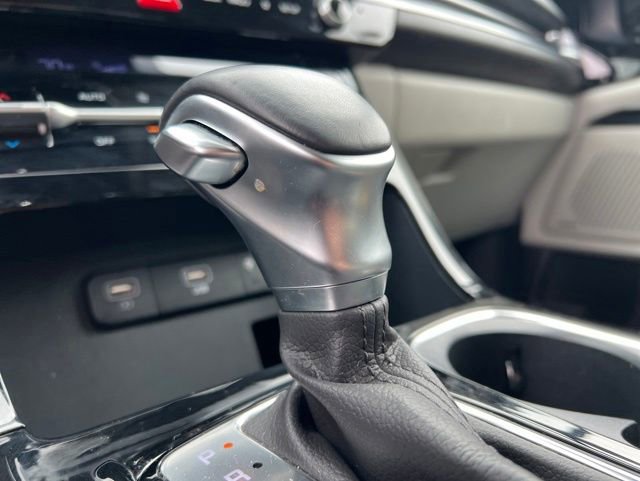 Used 2024 Kia Carnival SX Prestige FWD image 24