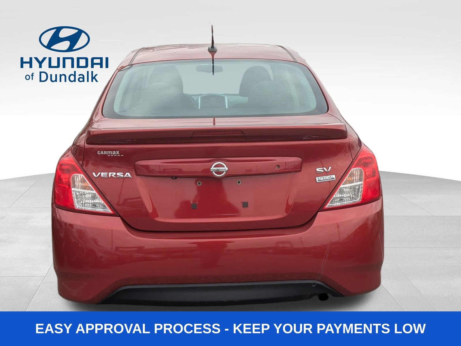 Used 2017 Nissan Versa SV w/ SV Special Edition Package image 8