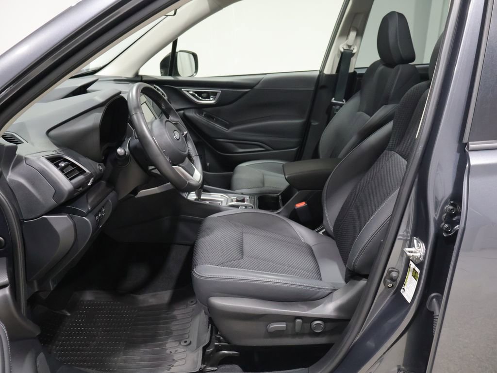 Used 2022 Subaru Forester Premium image 10