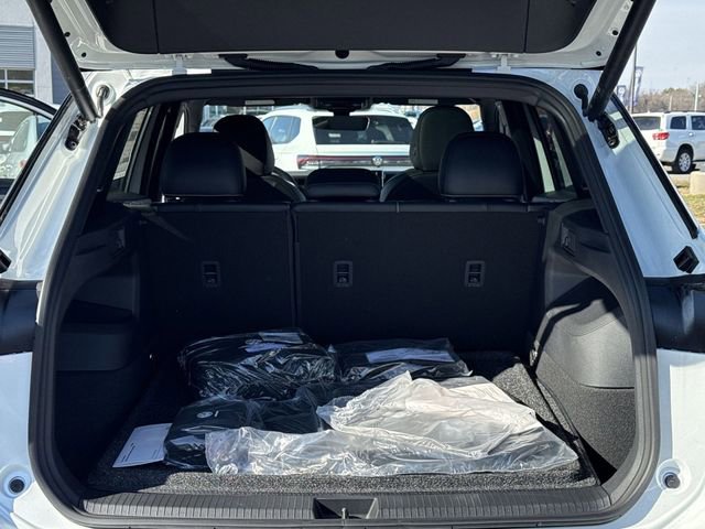 New 2026 Volkswagen Tiguan SE R-Line image 10