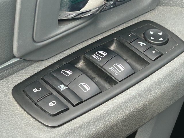 Used 2015 RAM 1500 Big Horn image 28