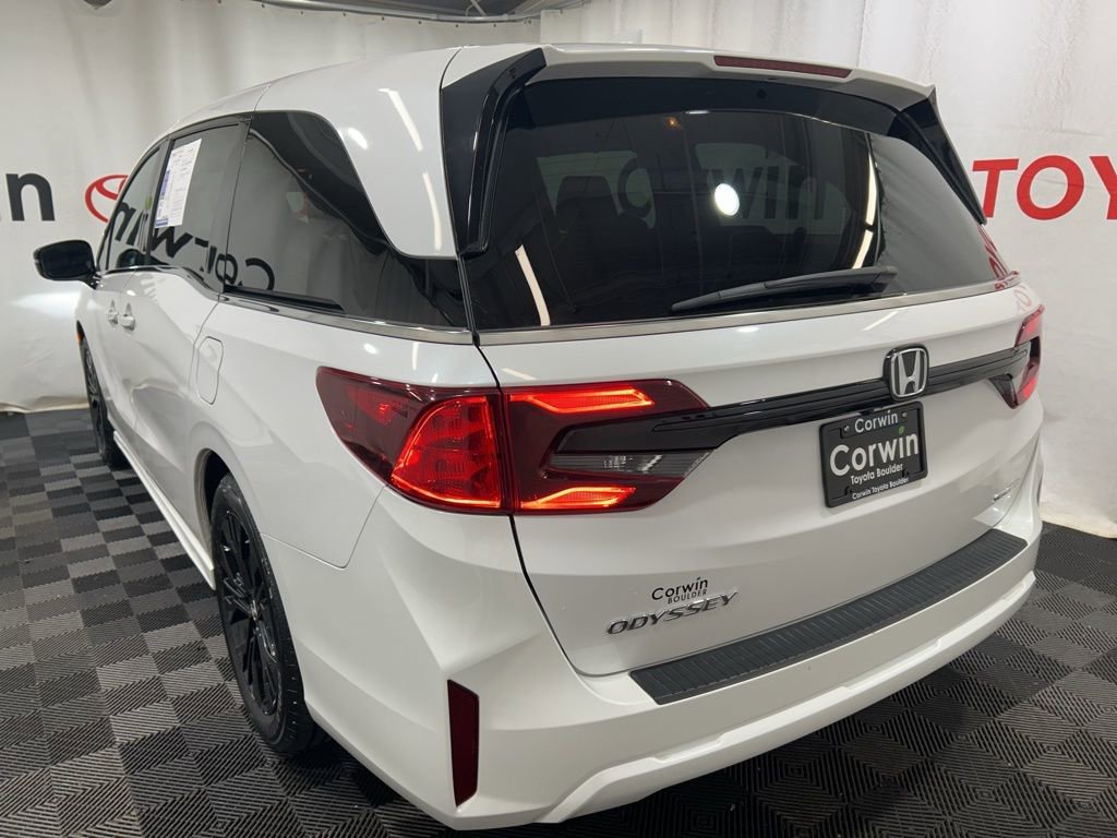 Used 2025 Honda Odyssey Sport-L image 5