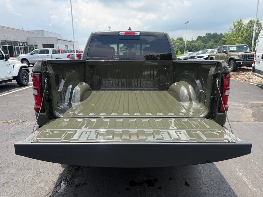 New 2026 RAM 1500 Express AWD/4WD image 46