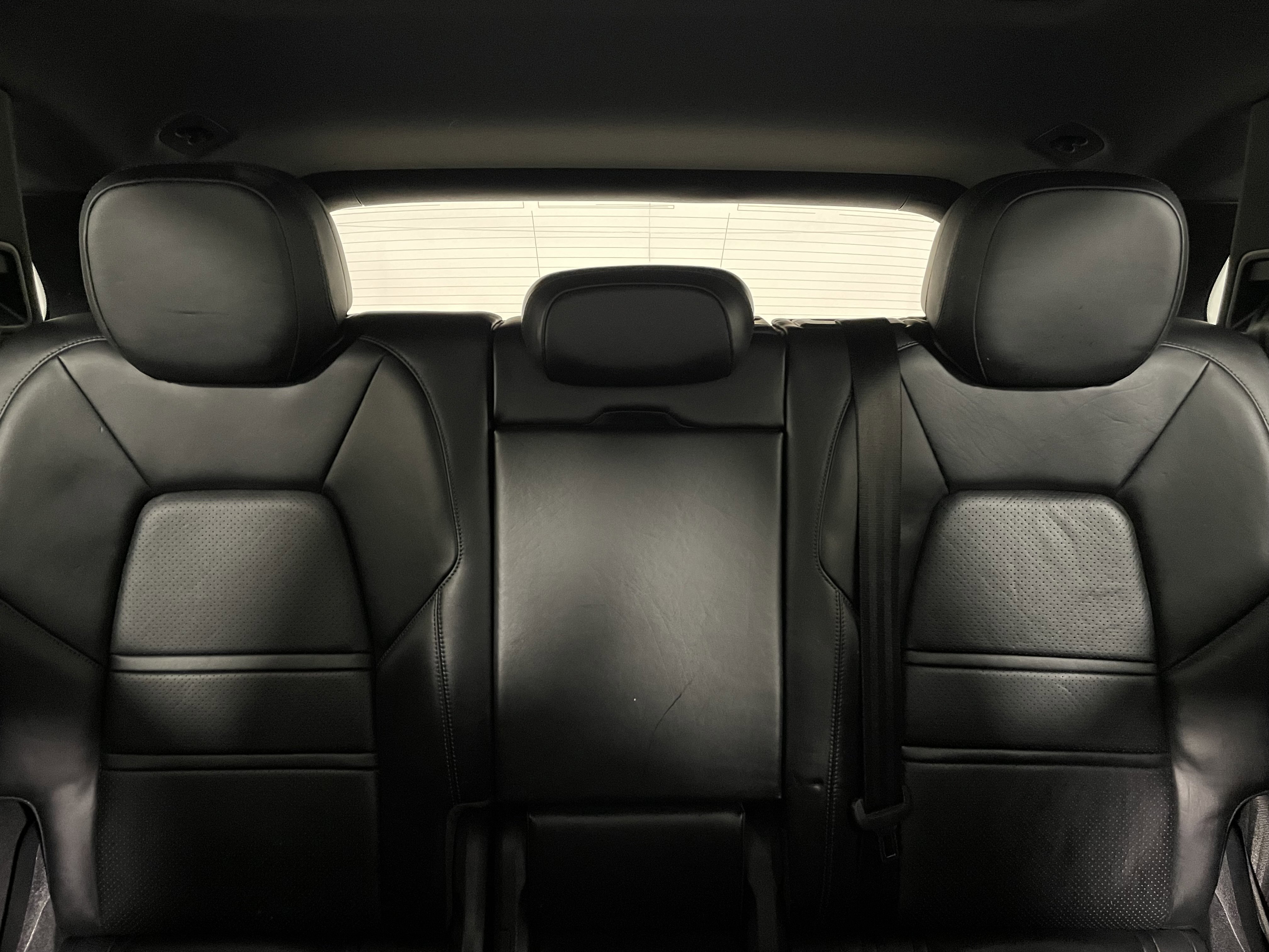 Used 2023 Porsche Cayenne image 16