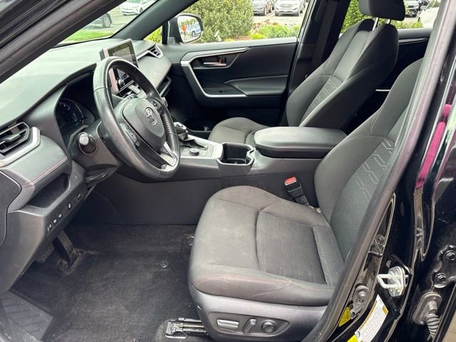 Used 2023 Toyota RAV4 SE w/ Weather & Moonroof Package AWD/4WD image 19
