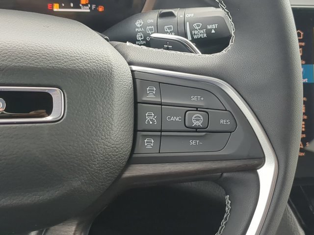 New 2027 Jeep Grand Cherokee L Limited RWD image 32