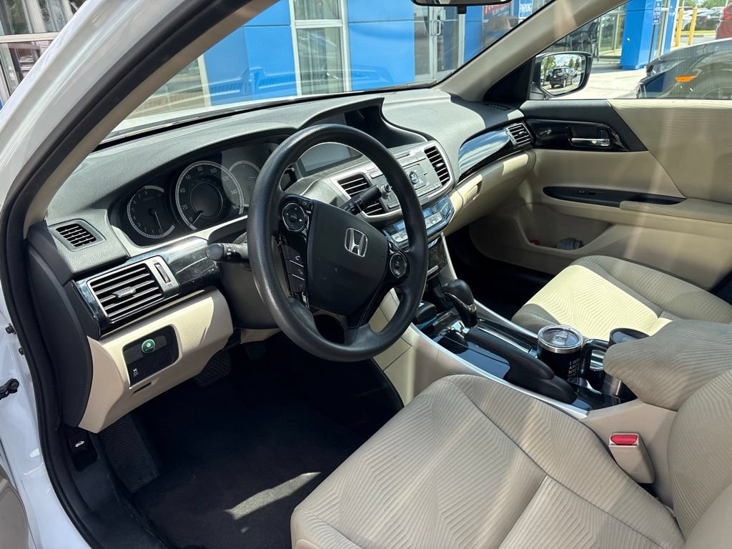 Used 2016 Honda Accord LX image 26