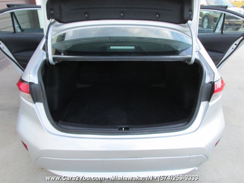Used 2021 Toyota Corolla LE FWD image 14