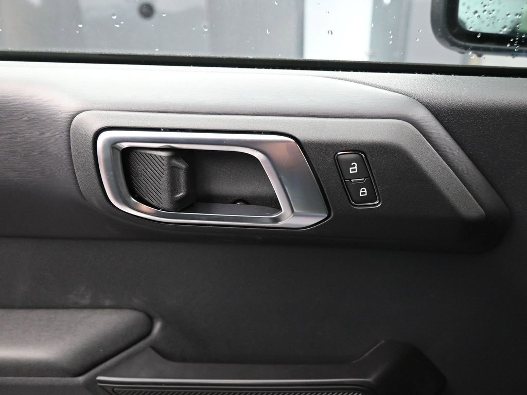 New 2025 Ford Bronco Badlands image 20