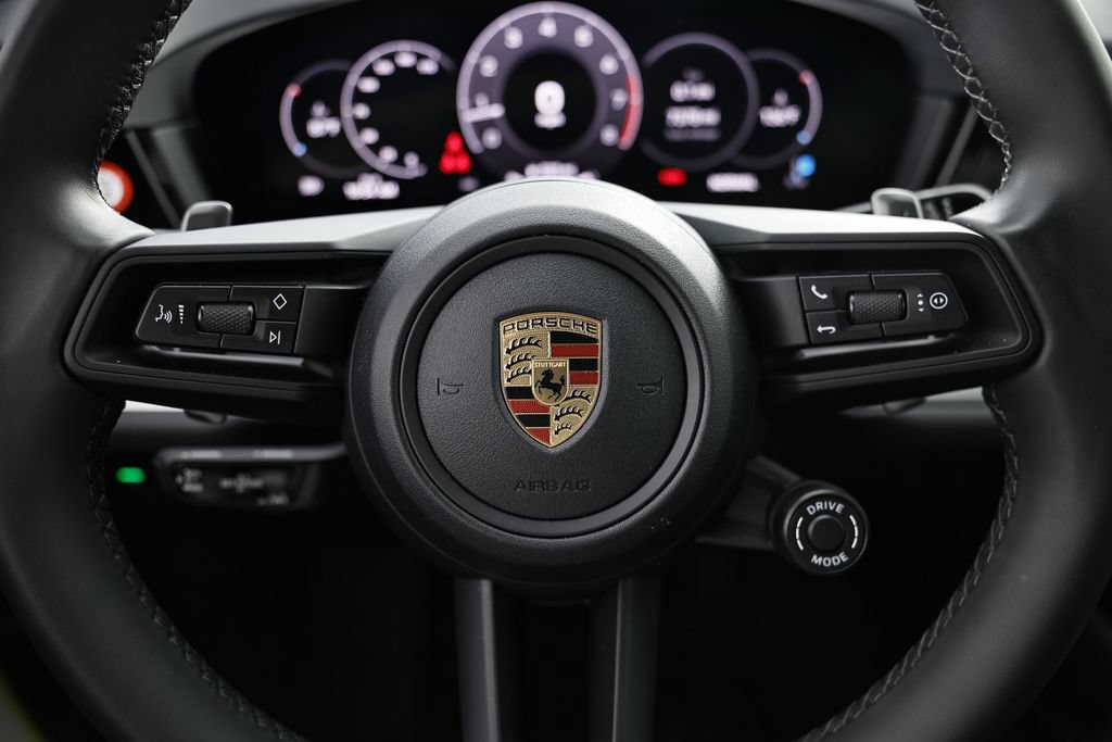 Used 2024 Porsche Cayenne Coupe AWD/4WD image 34