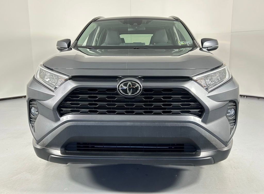 Used 2021 Toyota RAV4 XLE image 2