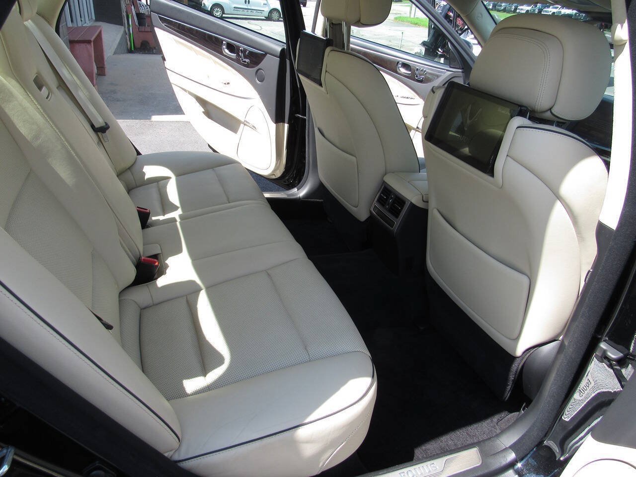 Used 2014 Hyundai Equus Ultimate RWD image 17