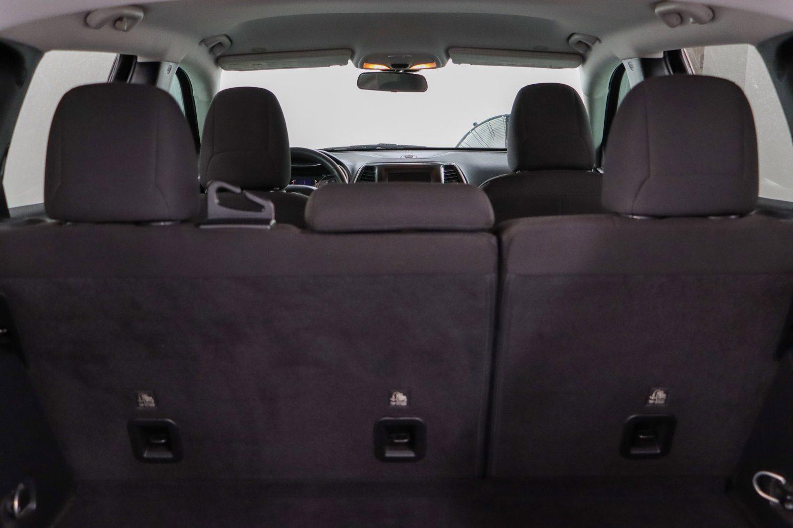 Used 2019 Jeep Cherokee Latitude w/ Popular Appearance Group image 28