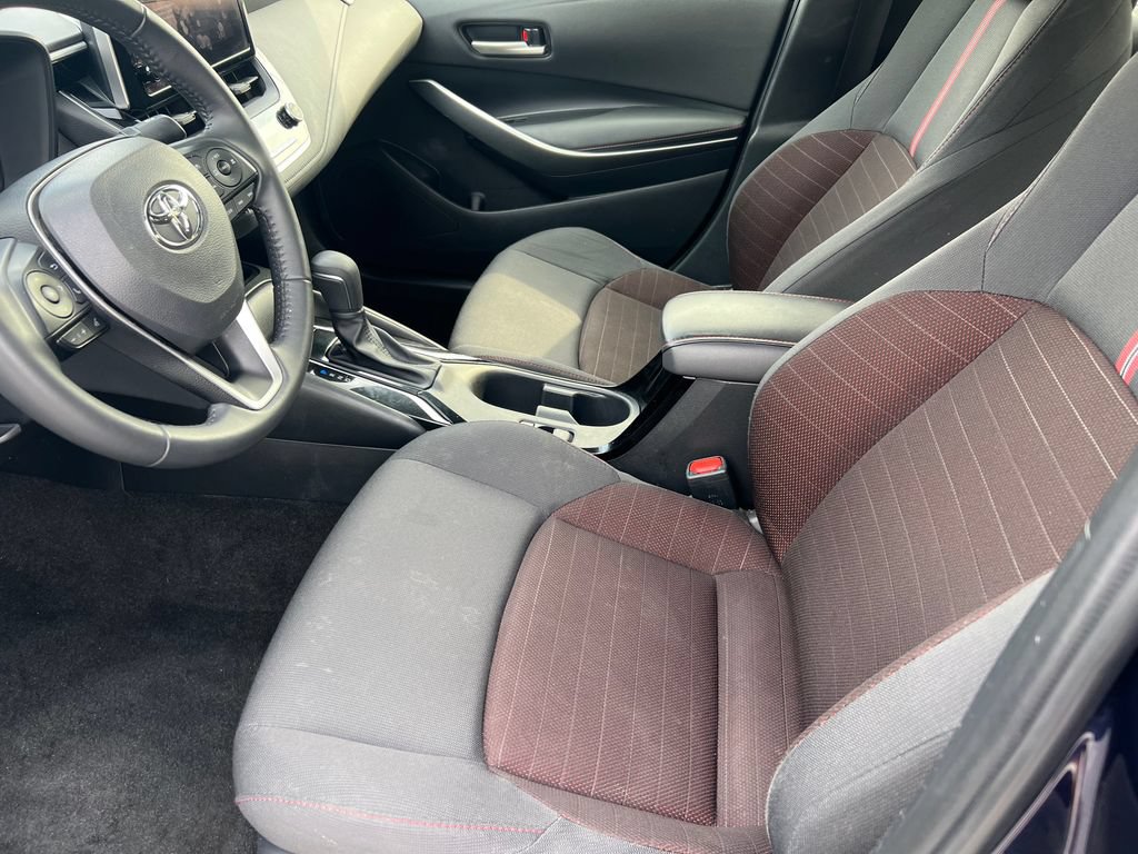 Used 2023 Toyota Corolla SE w/ SE Package FWD image 10